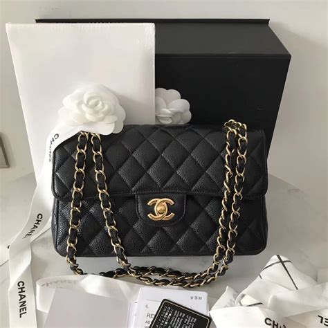 authenticate Chanel handbags